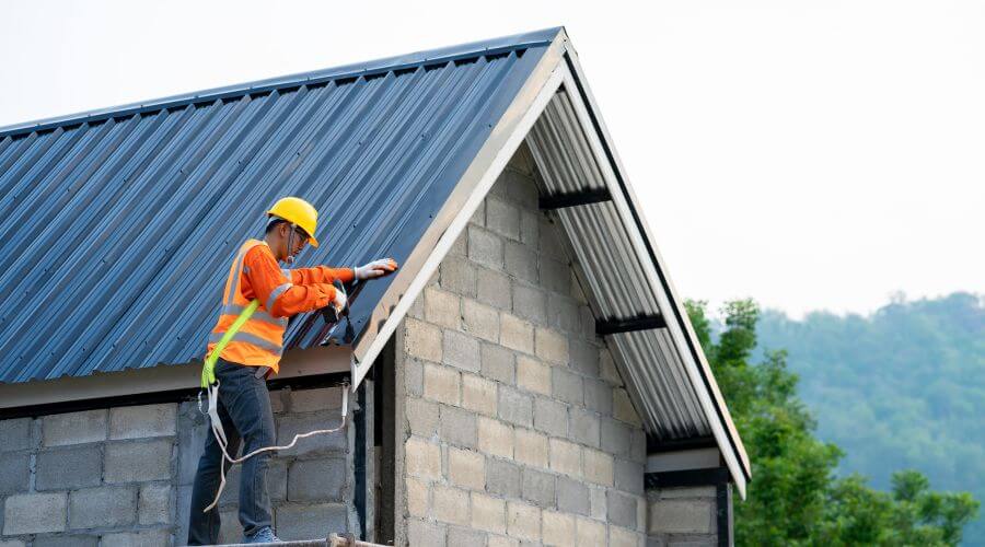 Expert Emergency Roof Repairs services in Secondcreek, WV
